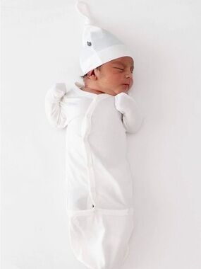 EUC Kyte Baby Bundler in Cloud White 0-3 months